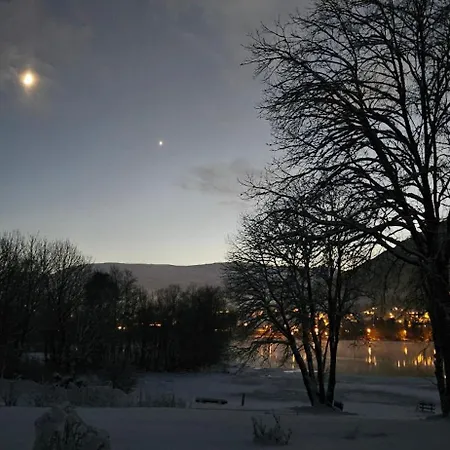 Voss Interlake * Skulestadmo